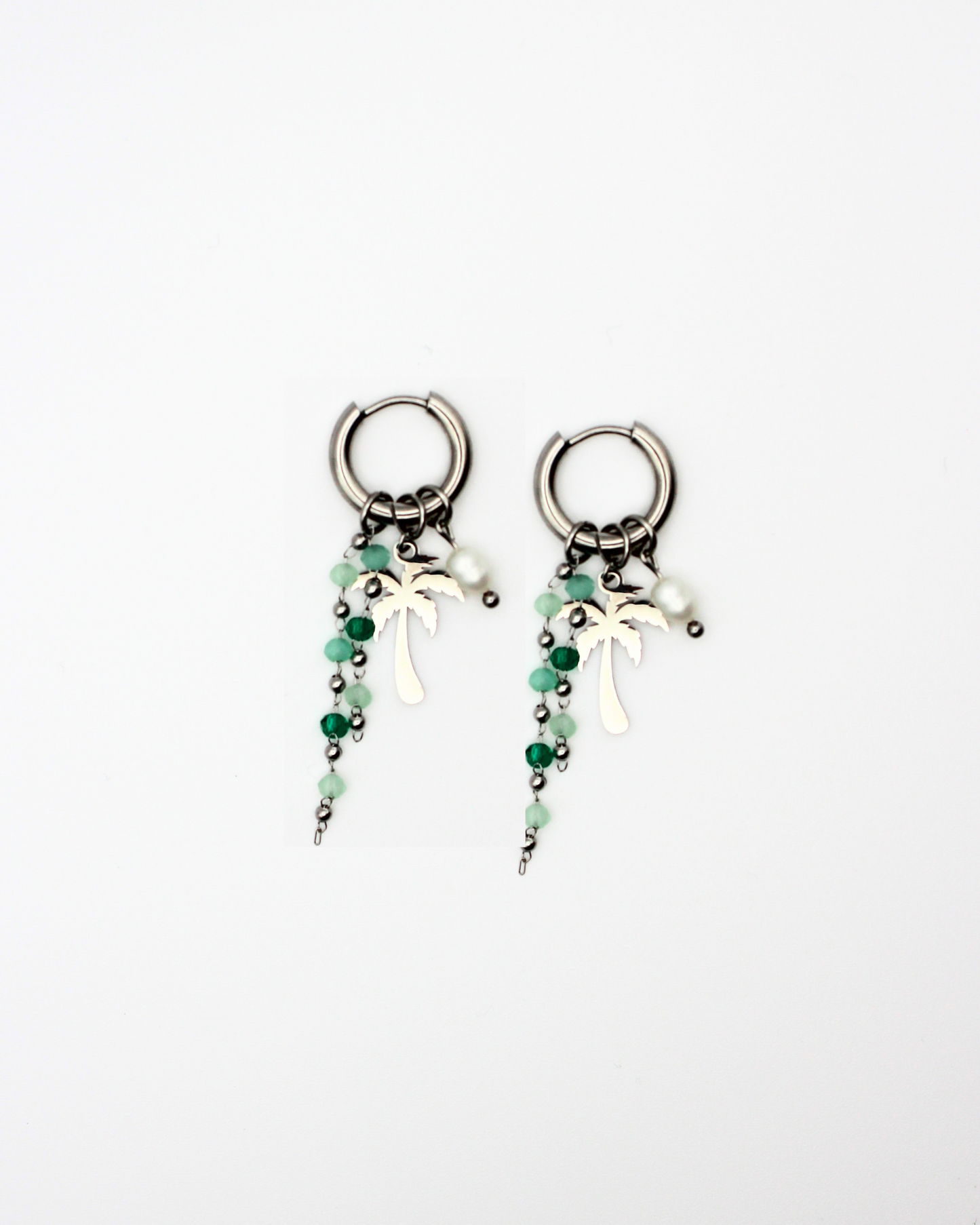 Groene oorbellen met palmboom