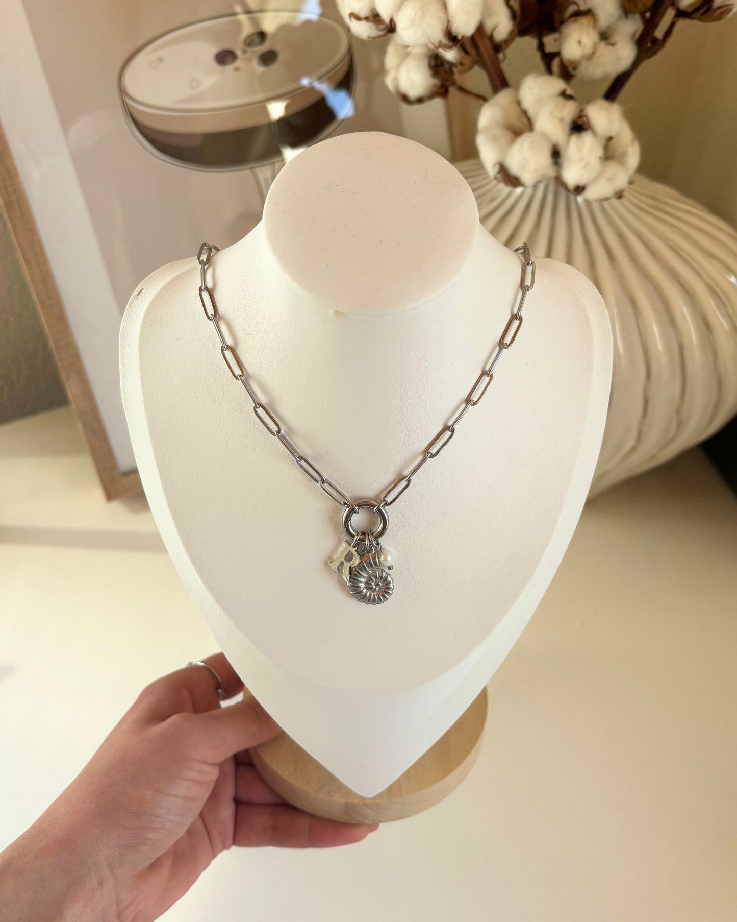 Populaire bedelcombinatie met schelp - ketting