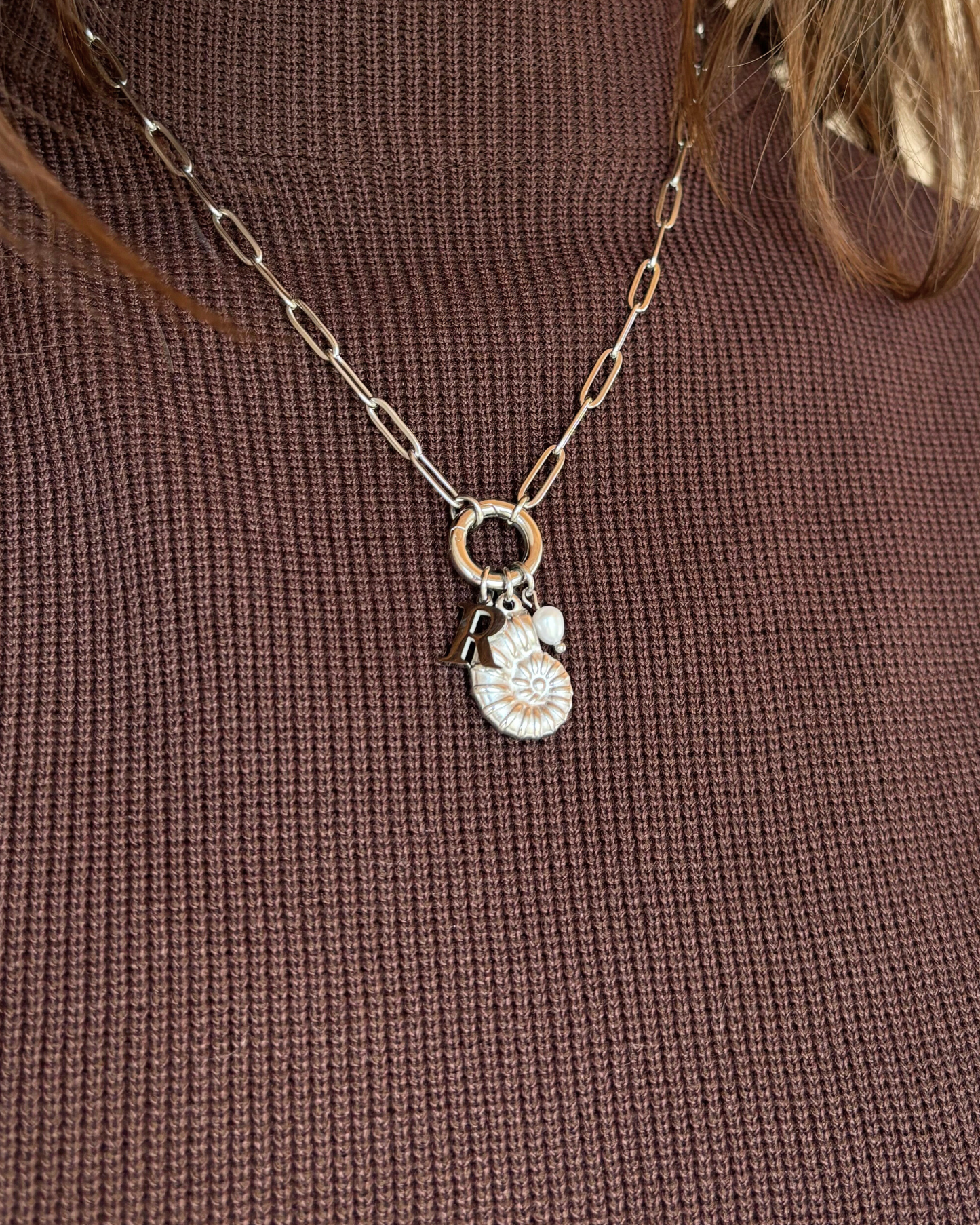 Populaire bedelcombinatie met schelp - ketting