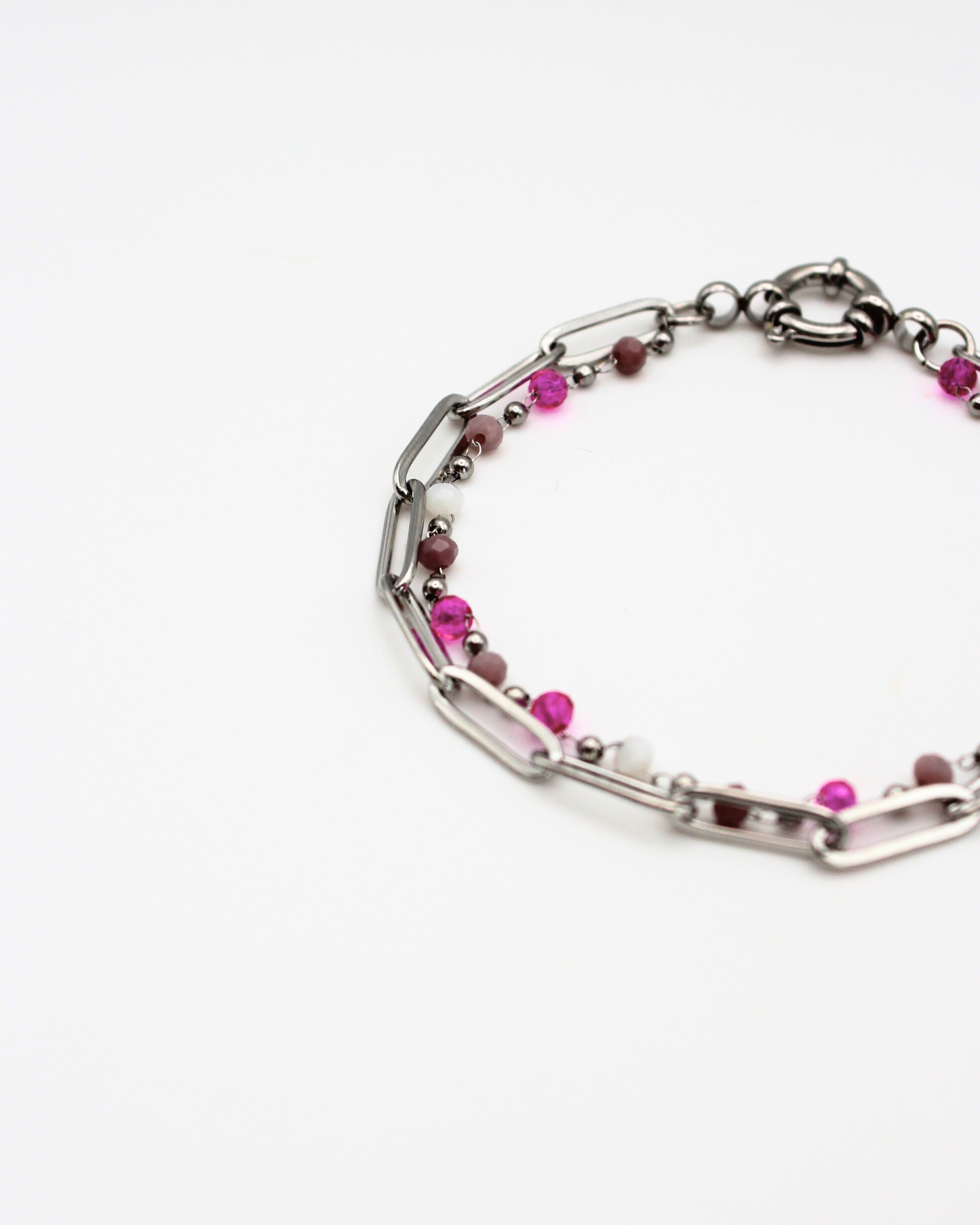 Armband met roze kraaltjes