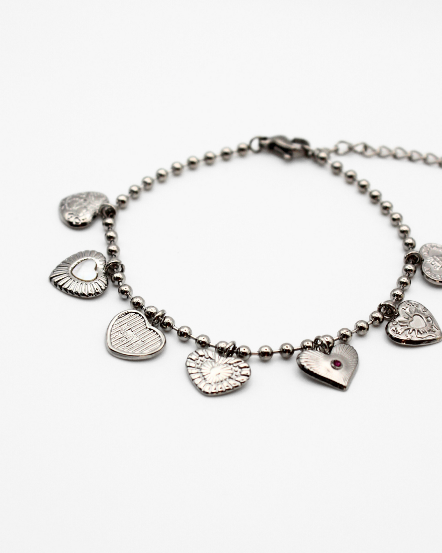 Bedelarmband met hartjes