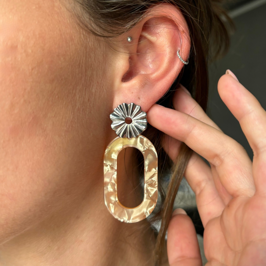 Oranje statement oorbellen ovaal