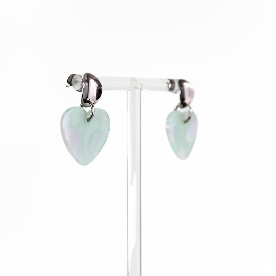 Blauwe kleine hartjes oorbellen met ronde knop