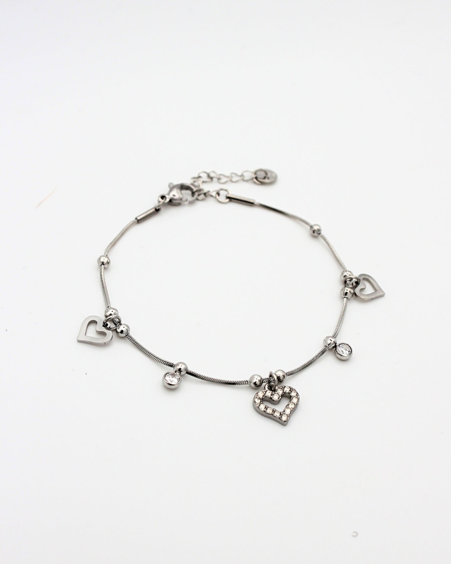Hartjes en diamantjes armband
