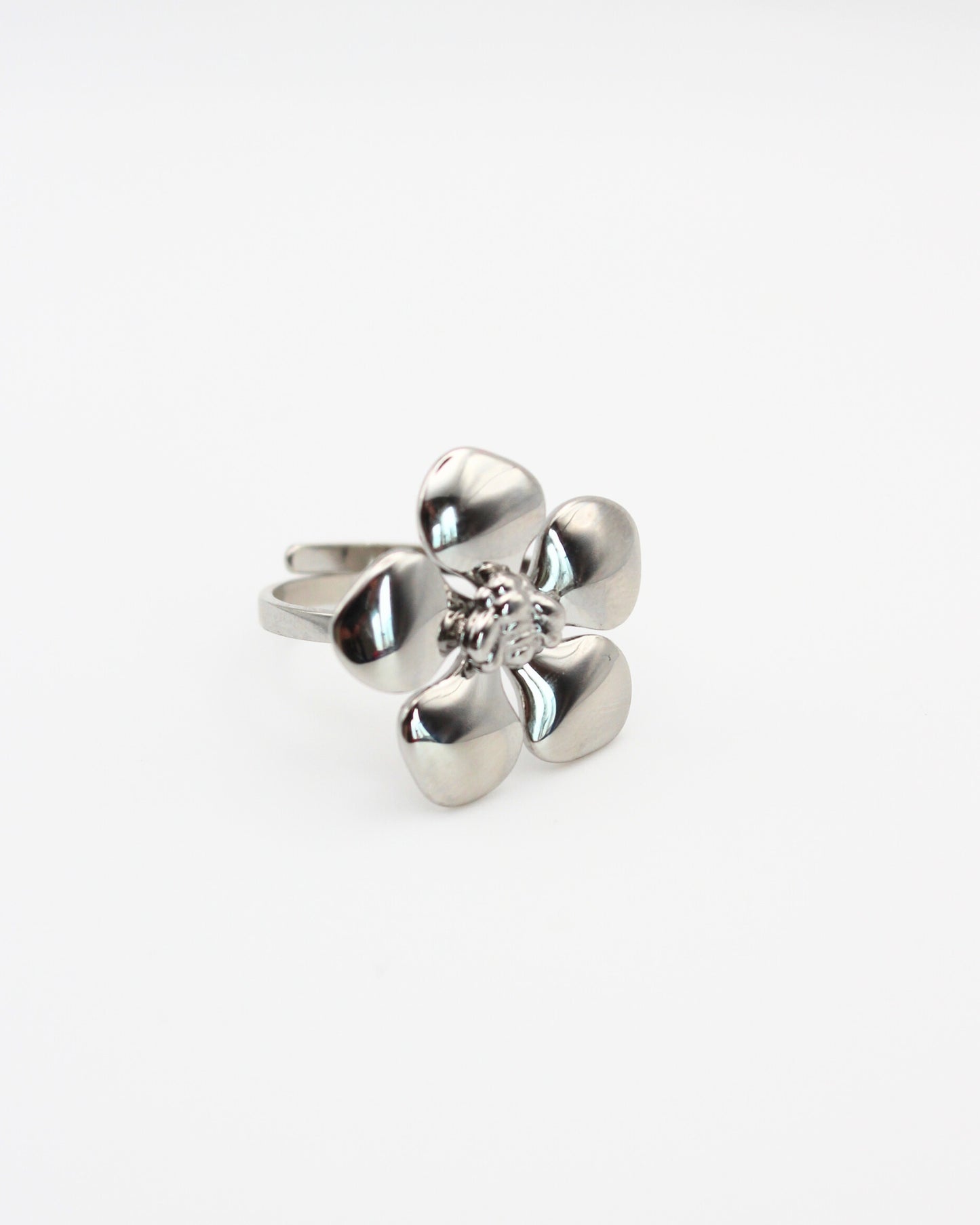 Grote bloem ring