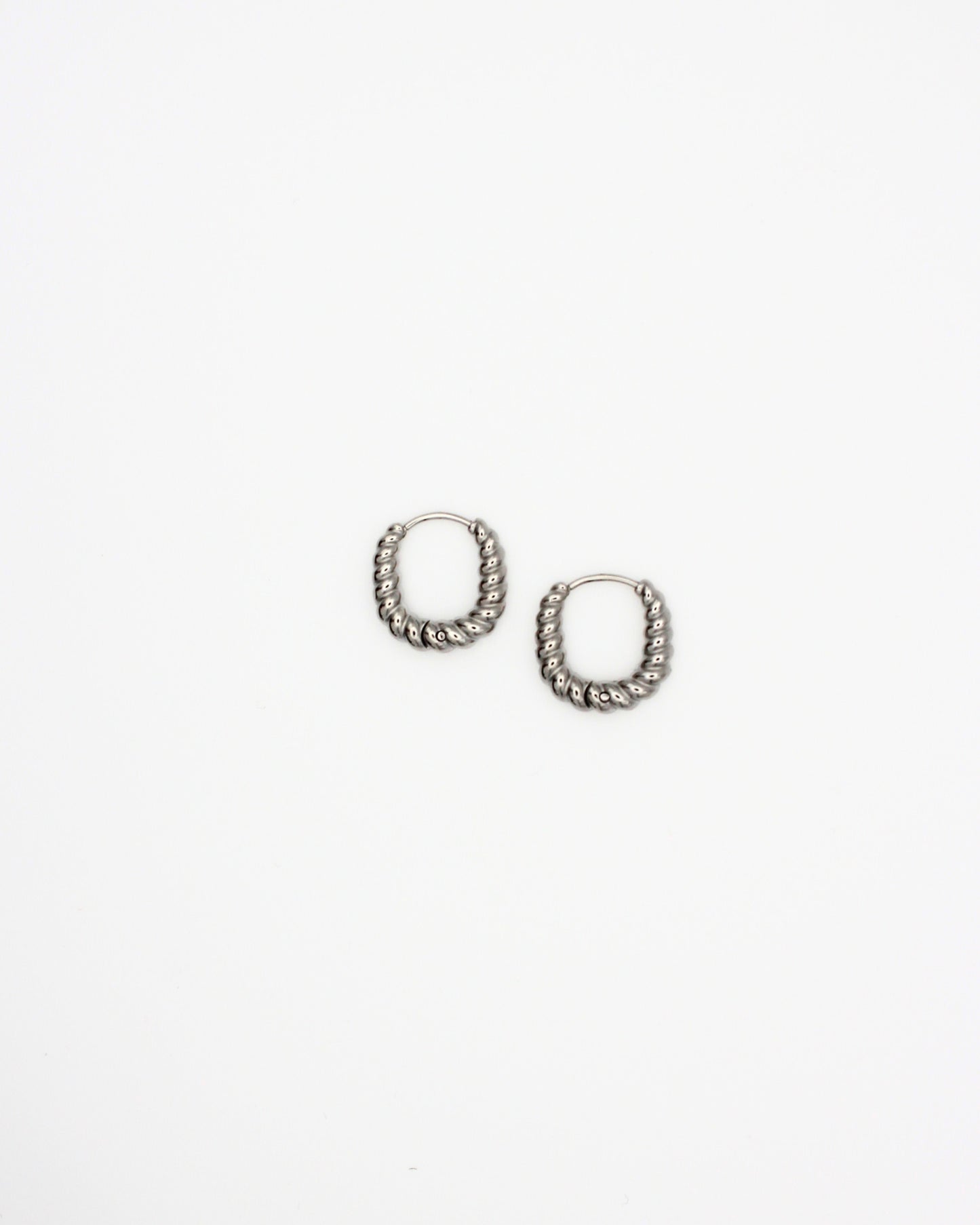 Kleine ovalen oorbellen met patroon