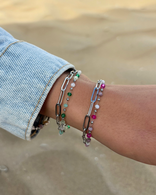 Armband met roze kraaltjes