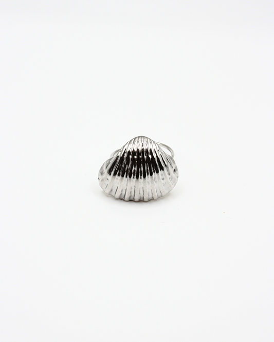 Ring met simpele schelp