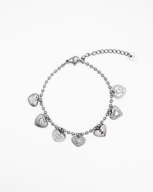 Bedelarmband met hartjes