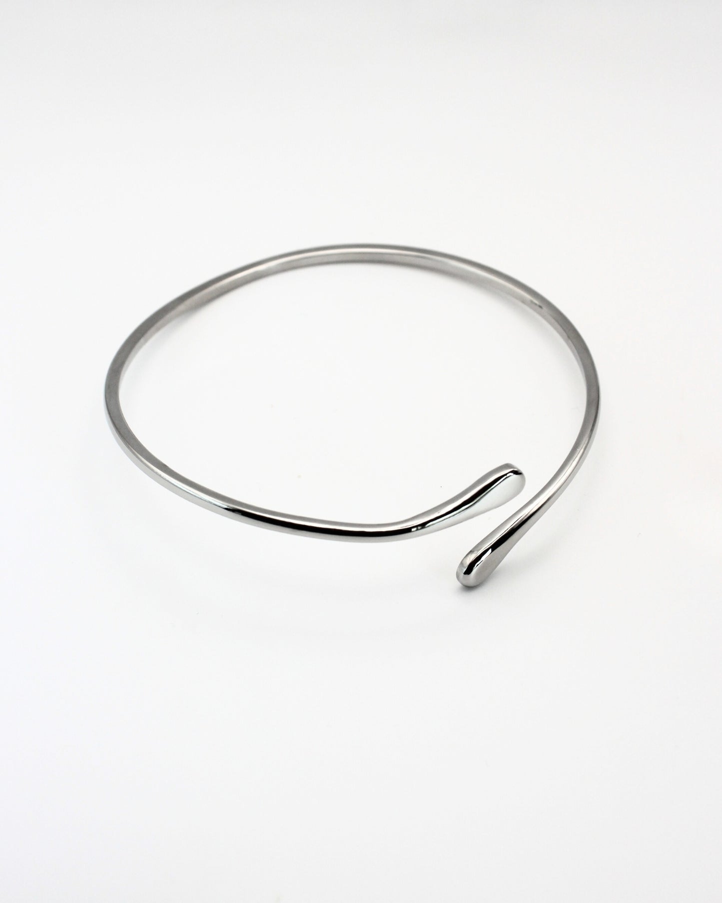 Simpele armband bovenarm