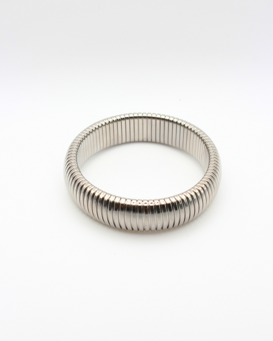 Brede bangle met strepen