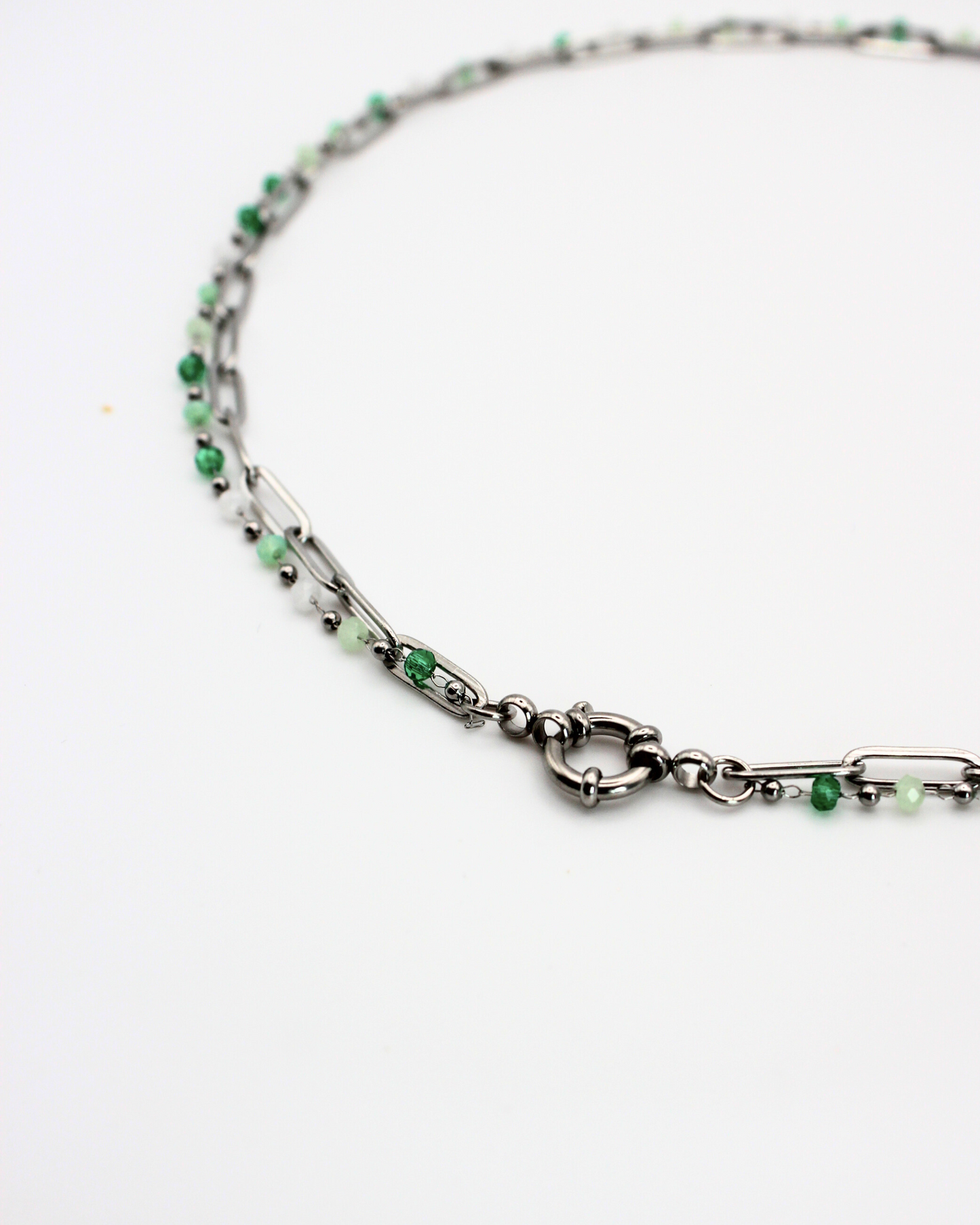Ketting met groene kraaltjes