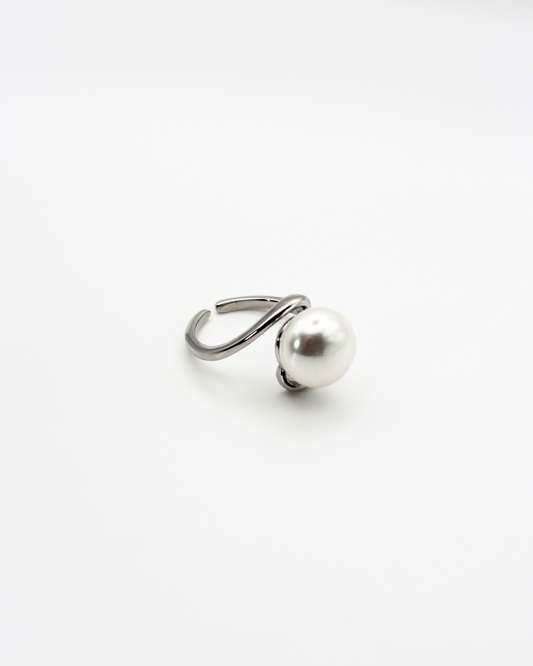 Ring met parel