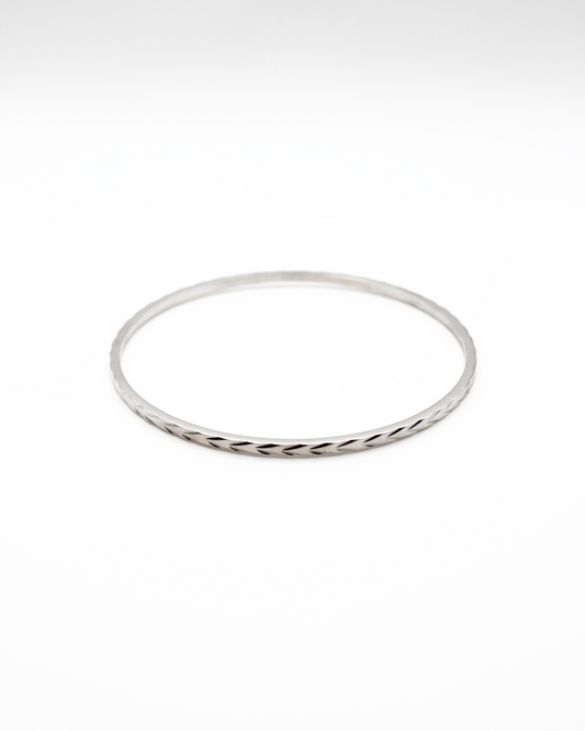 Armband met pijlen patroon