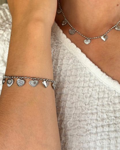 Bedelarmband en bedelketting set