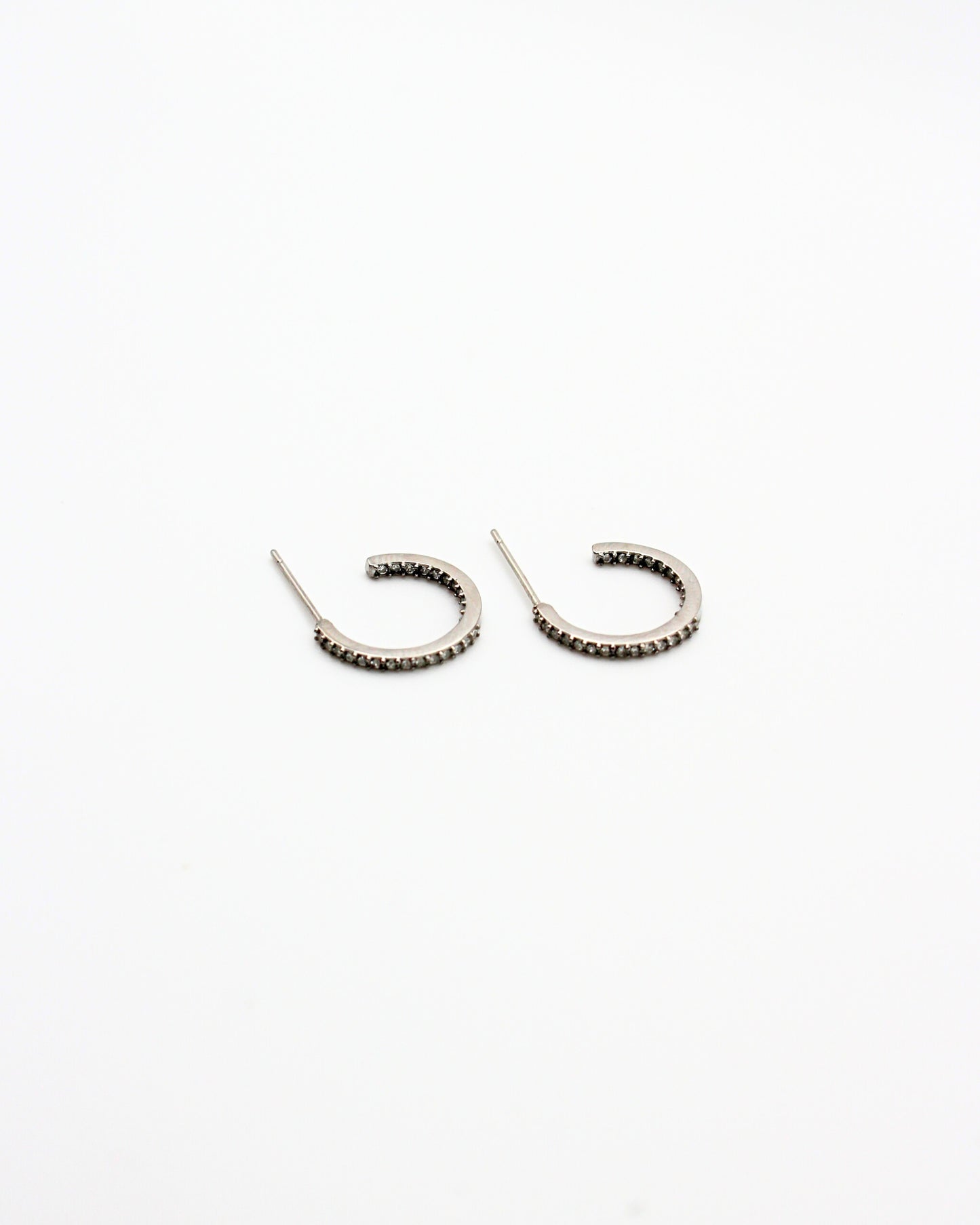 Oorringen met diamantjes