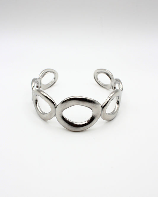 Knot bangle