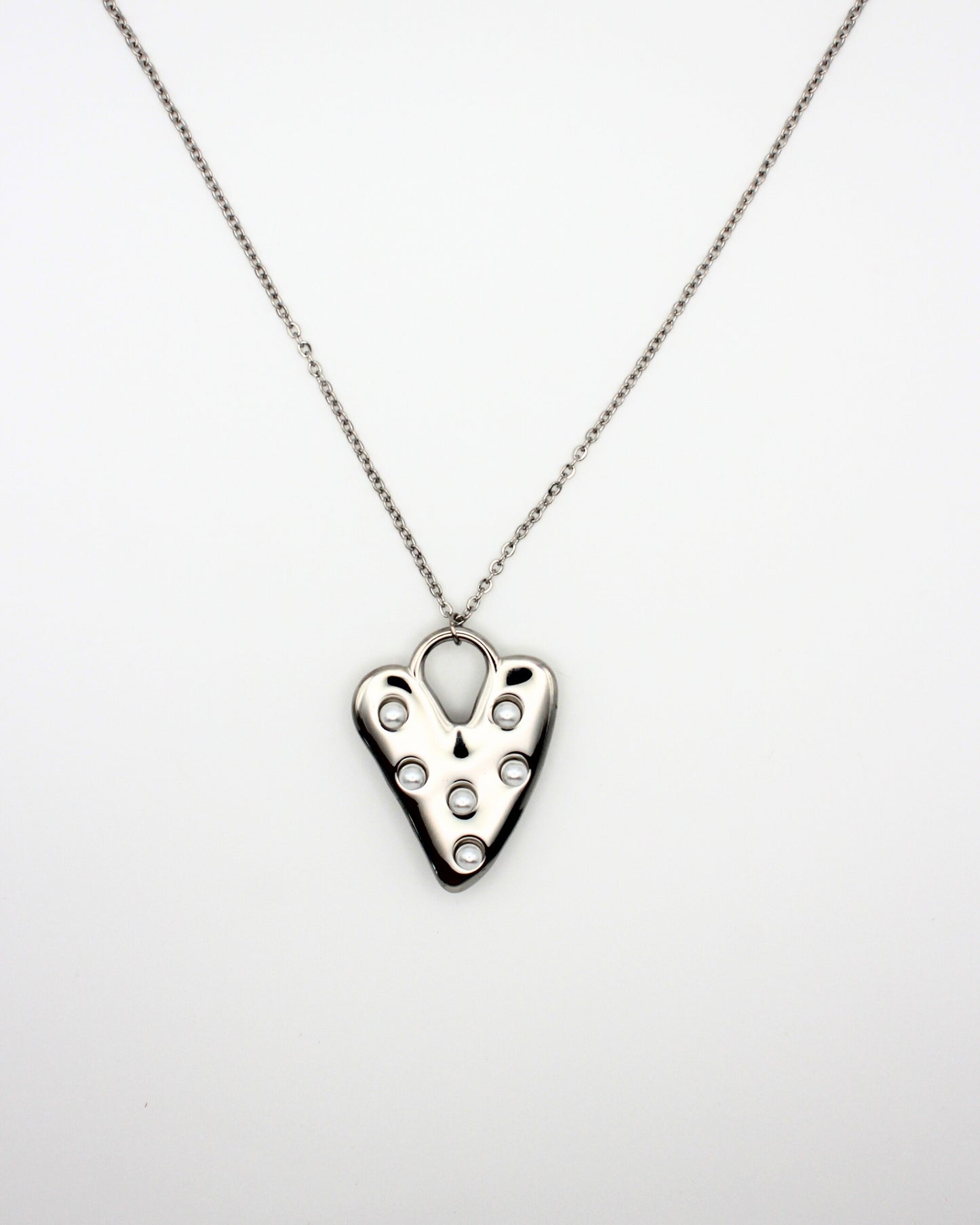 Long necklace with pearl