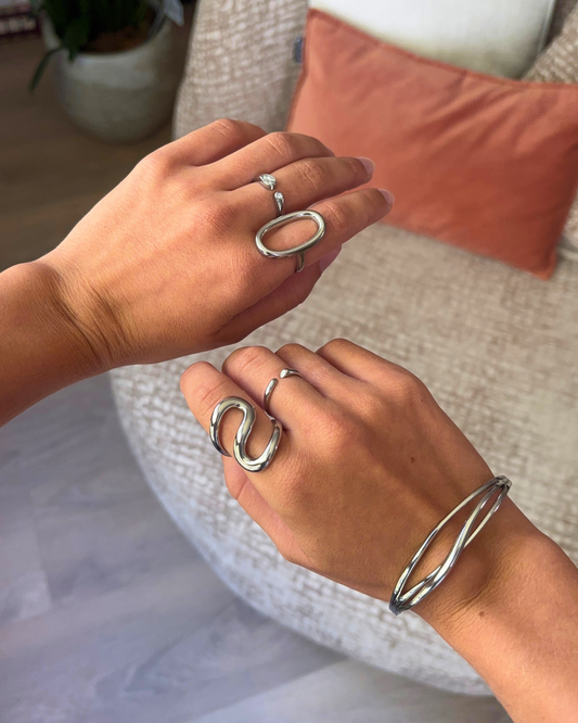 Open bangle