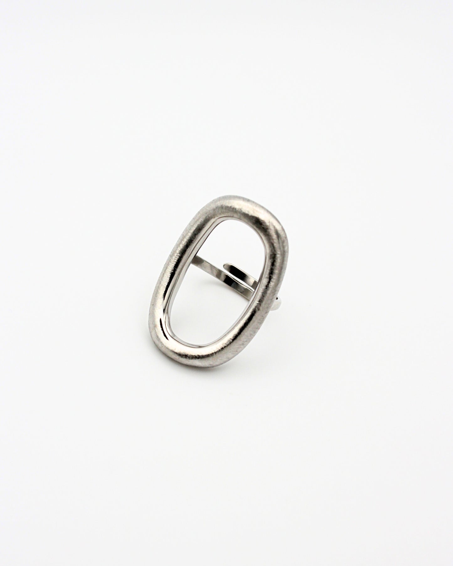 Ronde ring met patroon