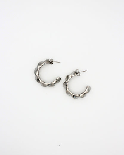 Twisted hoops